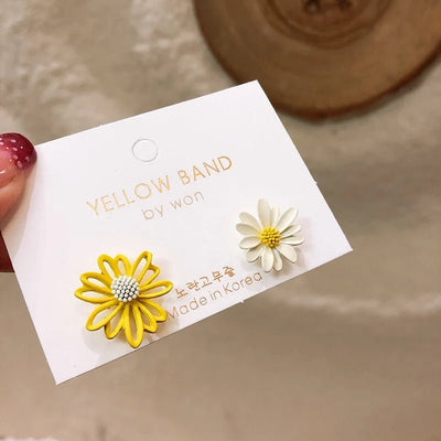 Daisy Flower Earrings Asymmetrical Korean Jewelry Cute Flower Small Stud Earrings For Women 2022 New Fashion Sweet Earring - Gofionafashion