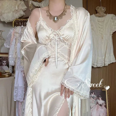 https://gofionafashion.com/products/nightgown-and-robe-satin-women-nightgown-set