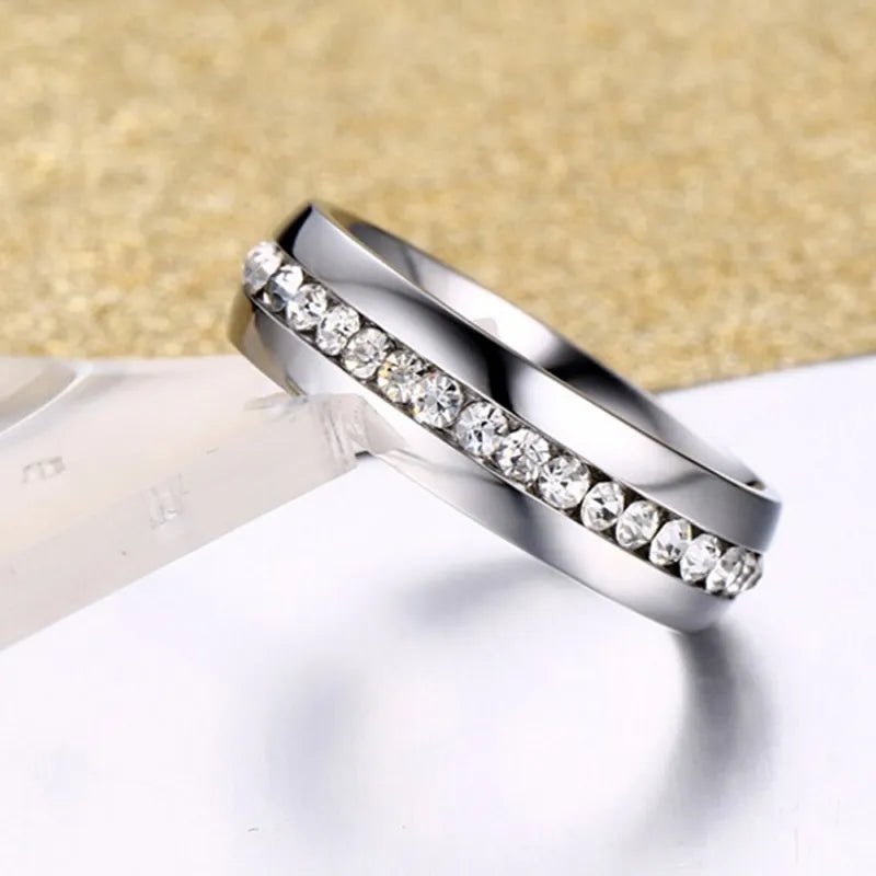 https://gofionafashion.com/products/bridal-engagement-wedding-ring