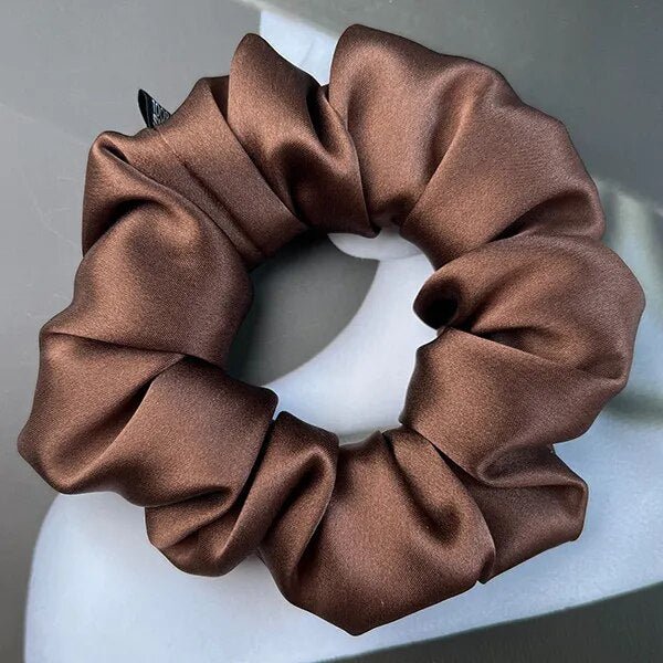 https://gofionafashion.com/products/100-mulberry-silk-hair-scrunchies-elastic-rubber-band-16-momme