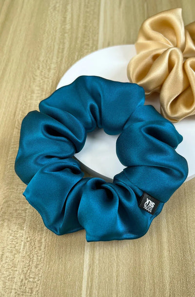 https://gofionafashion.com/products/100-mulberry-silk-hair-scrunchies-elastic-rubber-band-16-momme