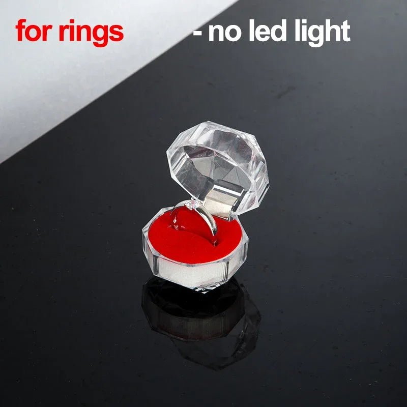 https://gofionafashion.com/products/led-jewelry-box-for-ring-necklace-boxes-with-light-engagement-ring-display-gifts