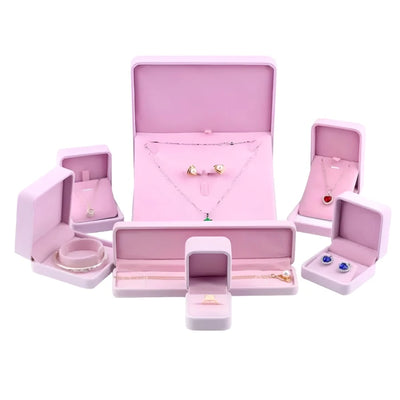 https://gofionafashion.com/products/pink-jewelry-package-box