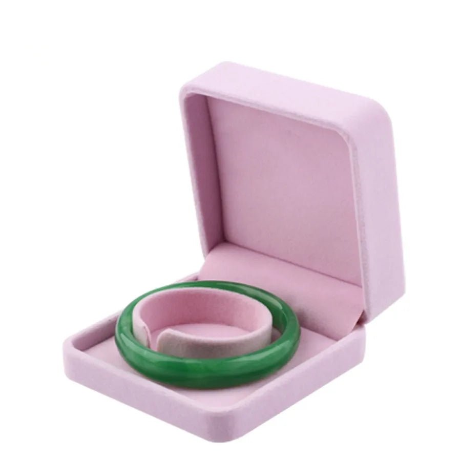 https://gofionafashion.com/products/pink-jewelry-package-box