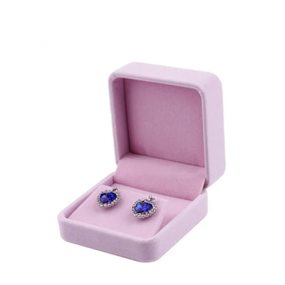 https://gofionafashion.com/products/pink-jewelry-package-box