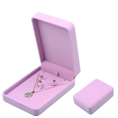 https://gofionafashion.com/products/pink-jewelry-package-box