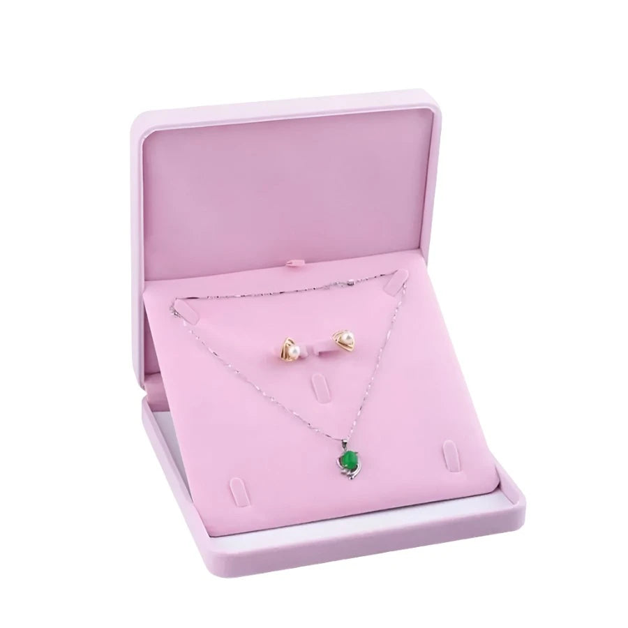 https://gofionafashion.com/products/pink-jewelry-package-box