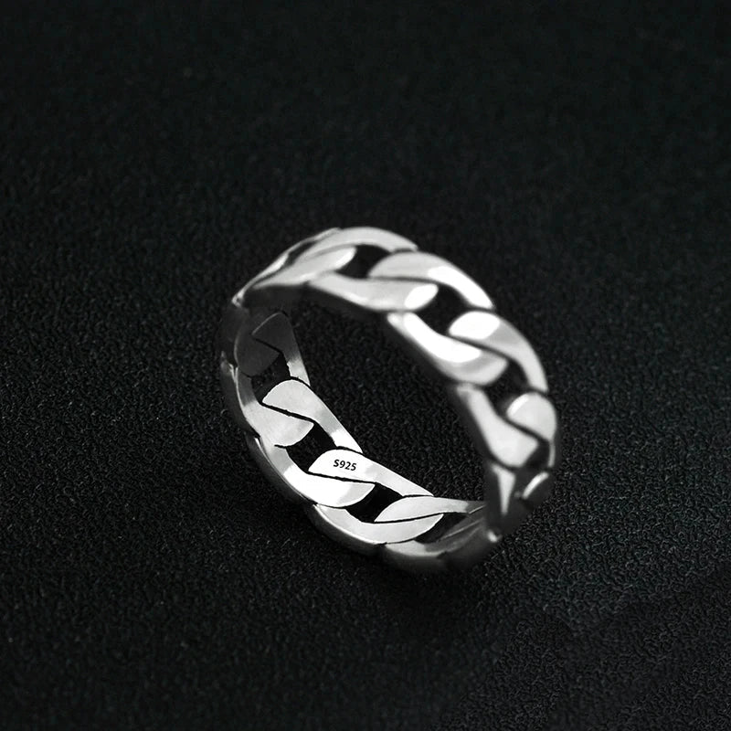 https://gofionafashion.com/products/pure-silver-s925-thai-silver-lovers-couple-rings