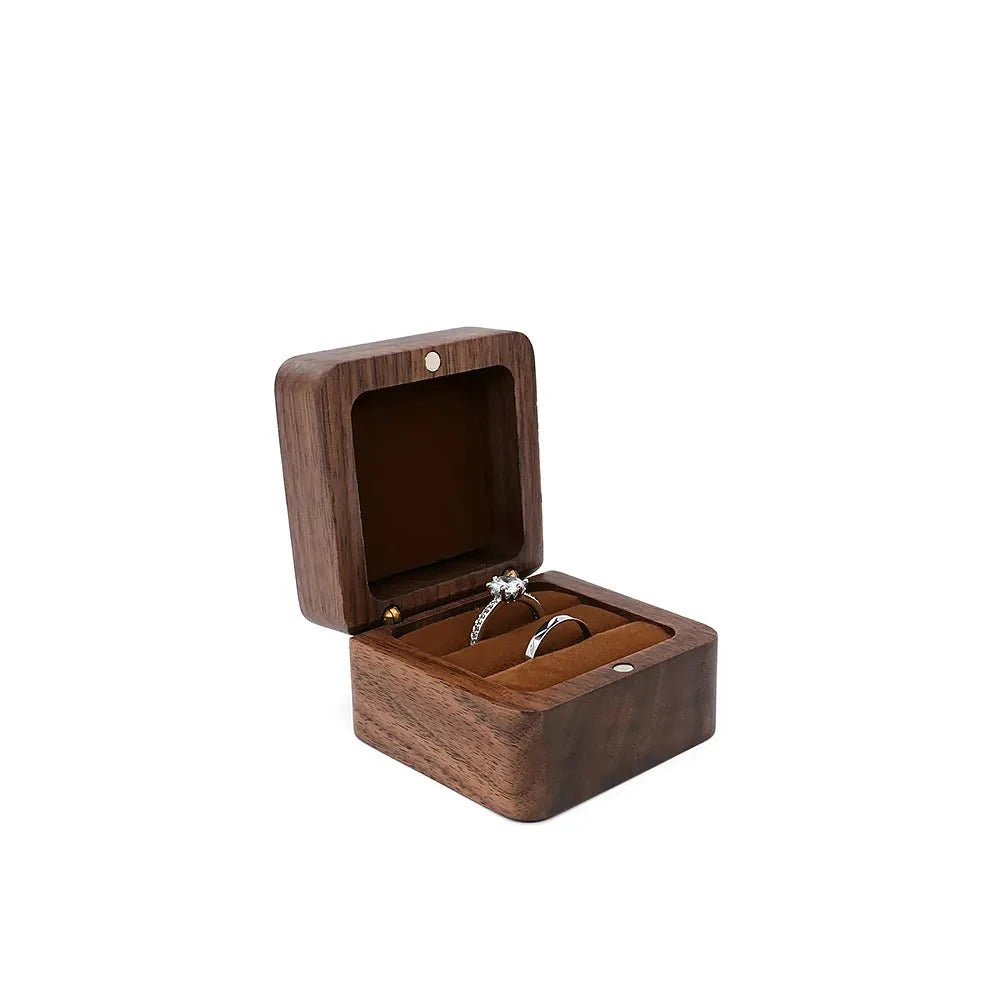 https://gofionafashion.com/products/wood-jewelry-box-wedding-organizer-box